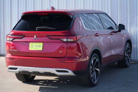 2022 Mitsubishi Outlander SE