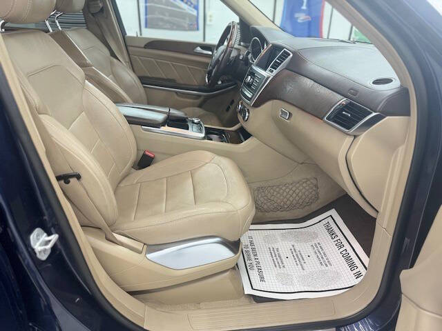 2015 Mercedes-Benz GL-Class GL 550 4MATIC