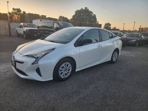 2016 Toyota Prius Two