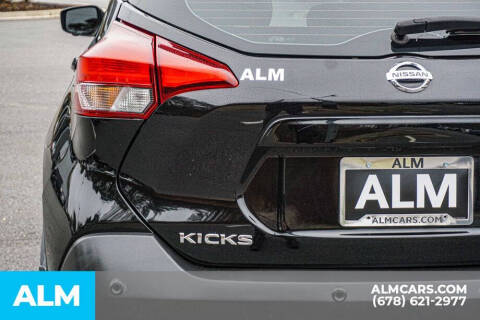 2020 Nissan Kicks SR