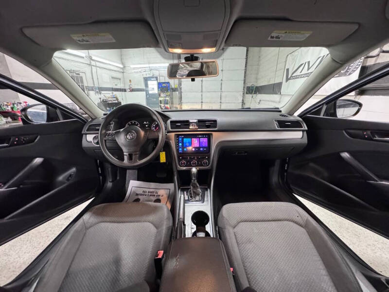 2012 Volkswagen Passat S PZEV