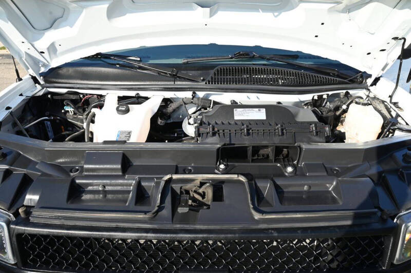 2023 Chevrolet Express 2500