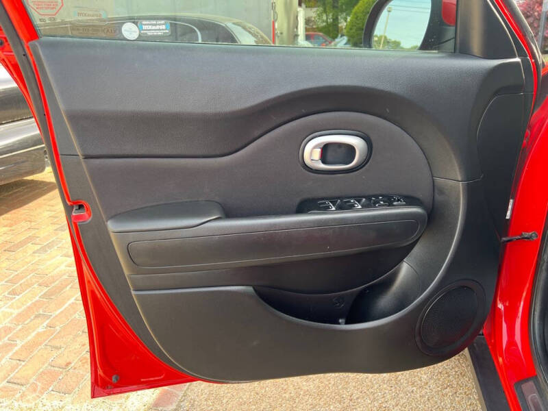 2019 Kia Soul +
