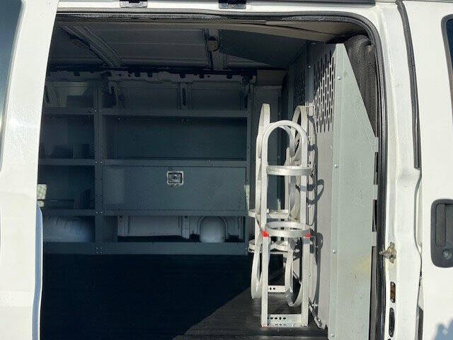 2017 Chevrolet Express 2500