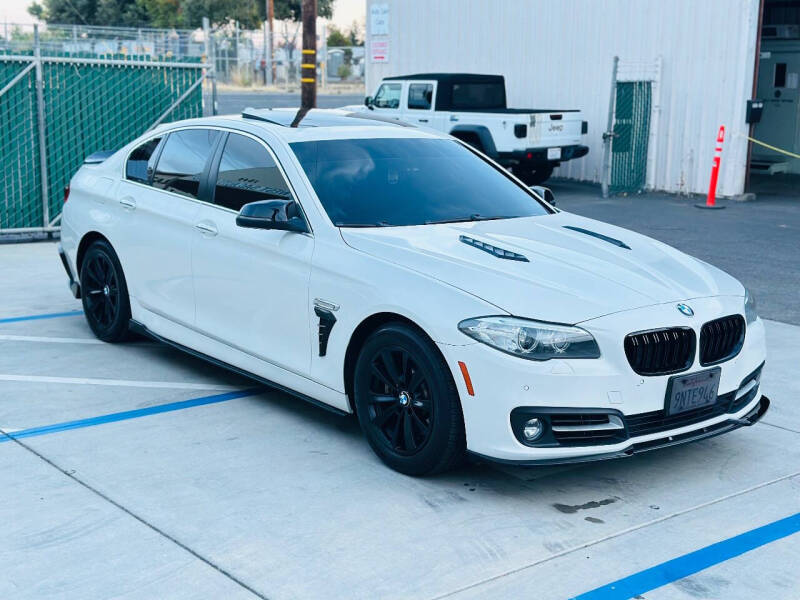 2016 BMW 5 Series 528i