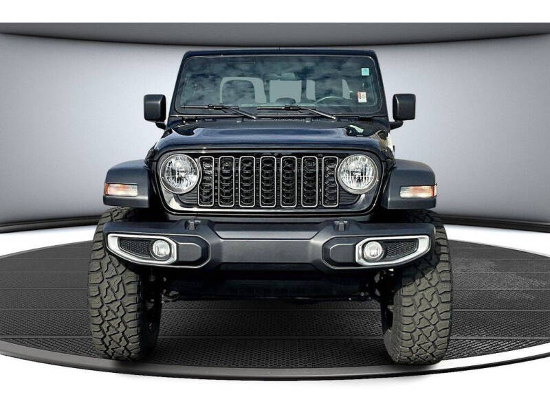 2024 Jeep Gladiator Sport