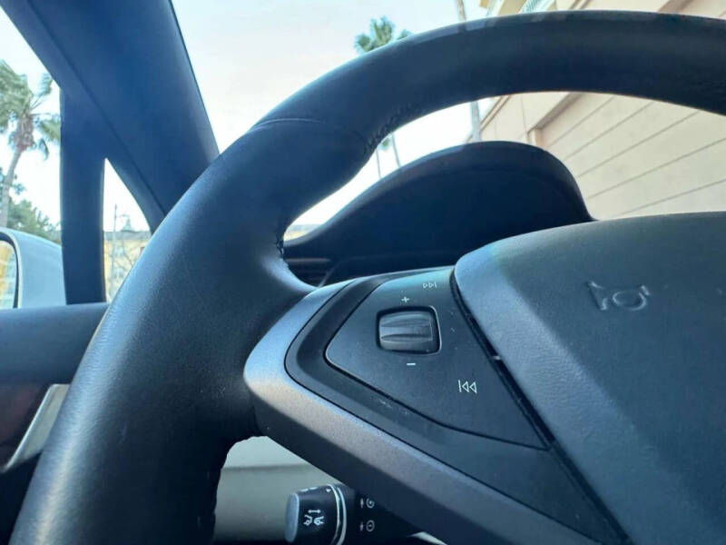 2019 Tesla Model X Long Range