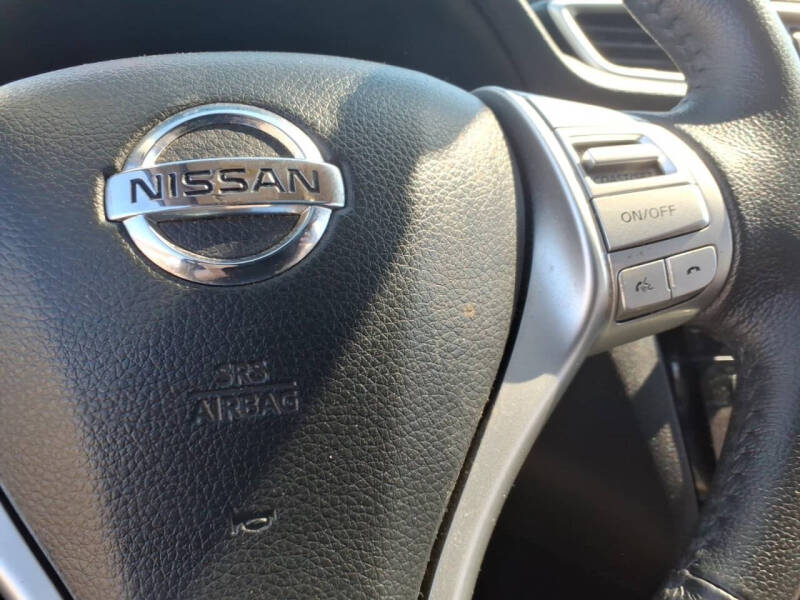 2016 Nissan Rogue SL