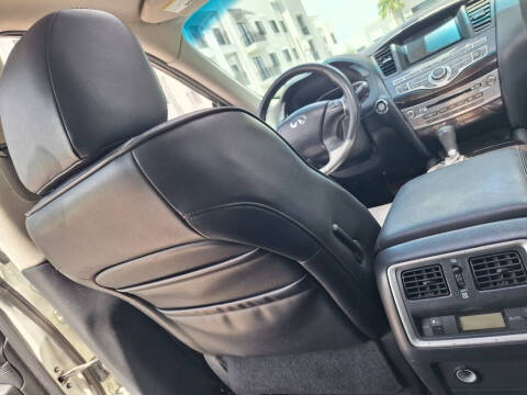 2013 Infiniti JX35