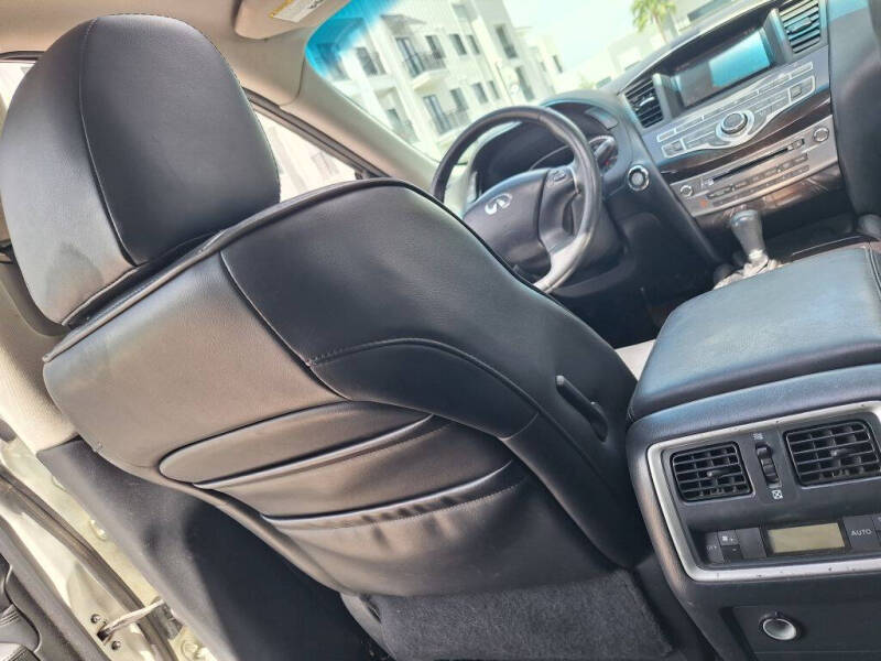 2013 Infiniti JX35