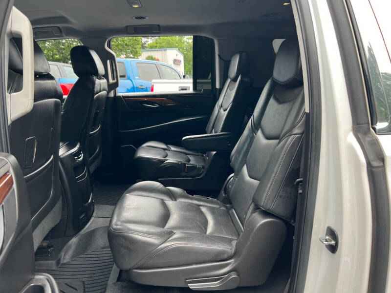 2017 Cadillac Escalade ESV Standard