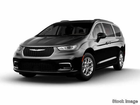 2023 Chrysler Pacifica for sale at Greenway Automotive GMC in Morris IL
