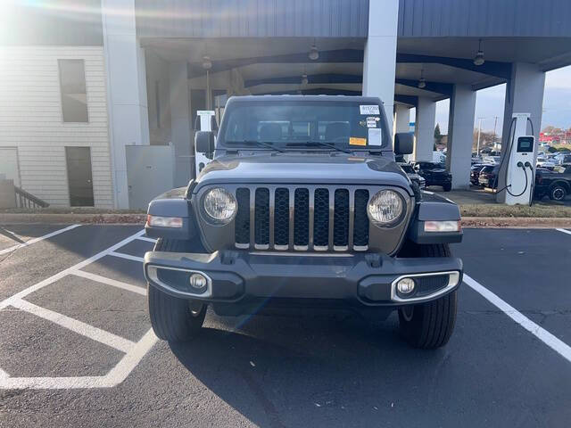 2022 Jeep Gladiator Sport S