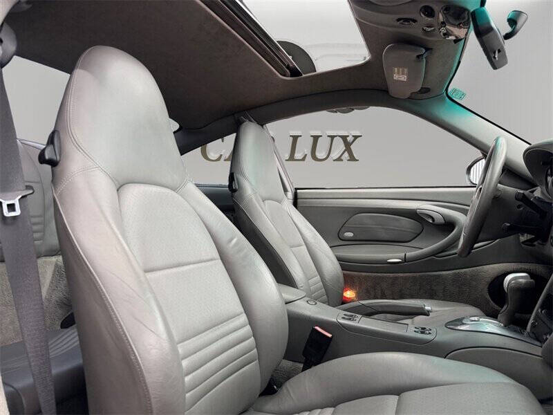 2004 Porsche 911 Carrera 4S