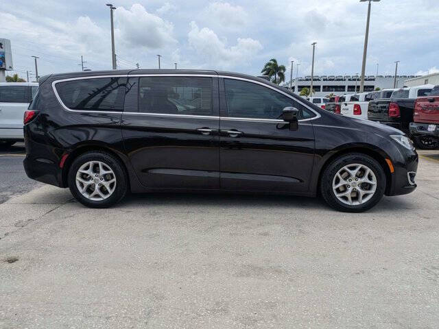 2019 Chrysler Pacifica Touring Plus