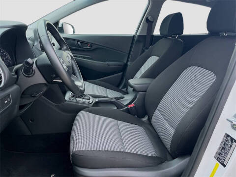 2021 Hyundai Kona SEL Plus