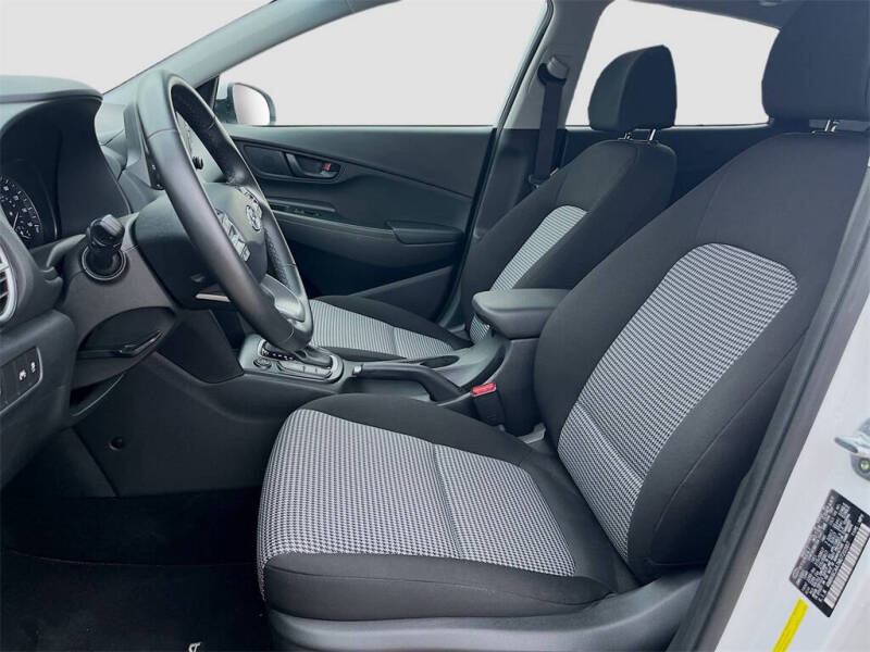 2021 Hyundai Kona SEL Plus