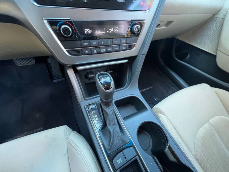 2016 Hyundai Sonata Hybrid SE