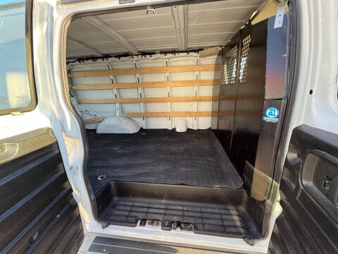 2022 Chevrolet Express 2500