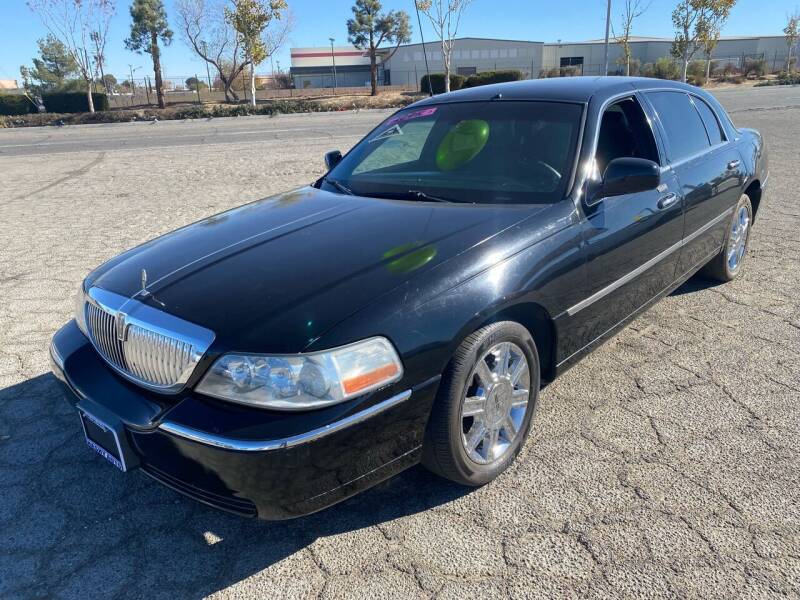 2011 Lincoln Town Car for sale at Nashy Auto in Lancaster CA