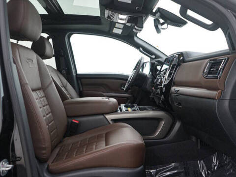 2022 Nissan Titan Platinum Reserve