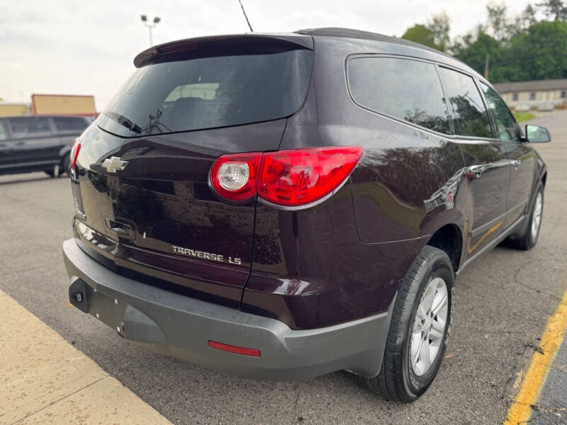 2009 Chevrolet Traverse LS
