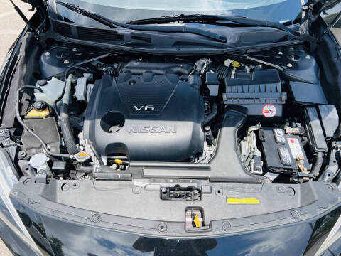 2017 Nissan Maxima Platinum