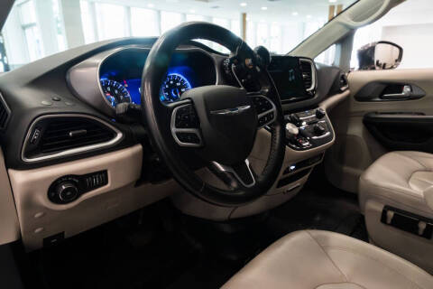 2021 Chrysler Pacifica Touring L