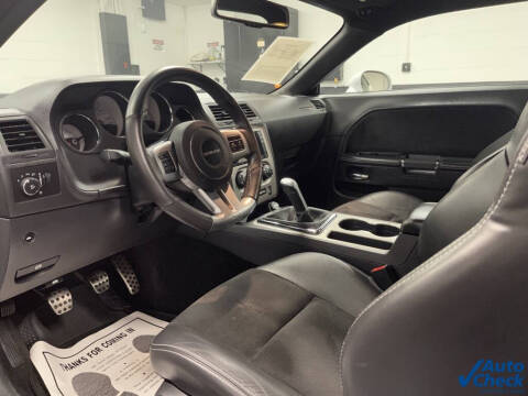 2014 Dodge Challenger SRT8