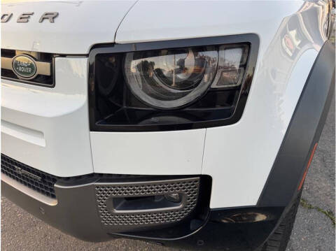 2022 Land Rover Defender 110 X-Dynamic SE