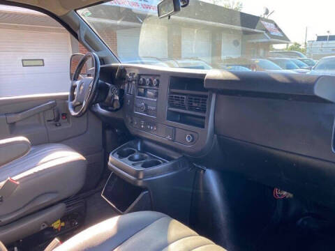 2019 Chevrolet Express 2500