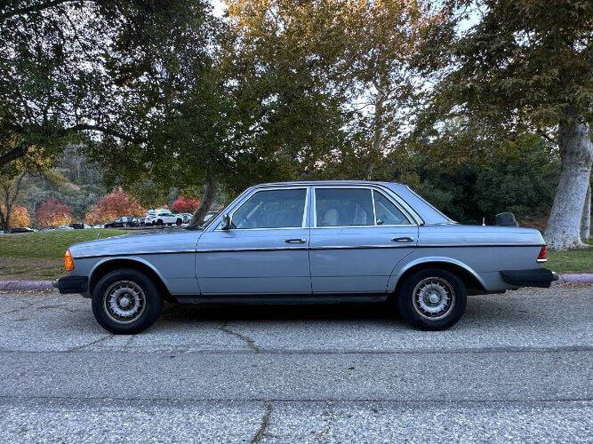 1983 Mercedes-Benz 300-Class