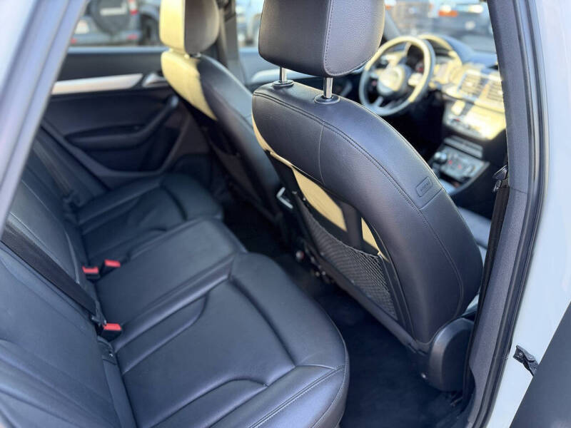 2015 Audi Q3 2.0T quattro Premium Plus