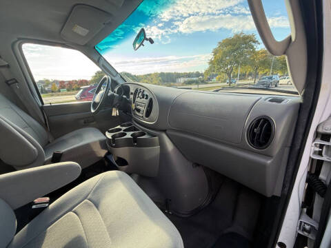 2007 Ford E-Series E-350 SD XLT