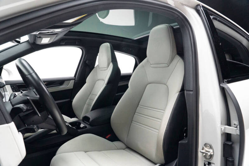 2024 Porsche Cayenne Coupe