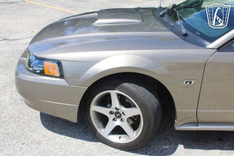 2002 Ford Mustang GT Deluxe