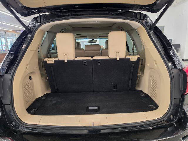 2017 Nissan Pathfinder Platinum
