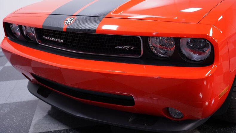 2008 Dodge Challenger SRT8