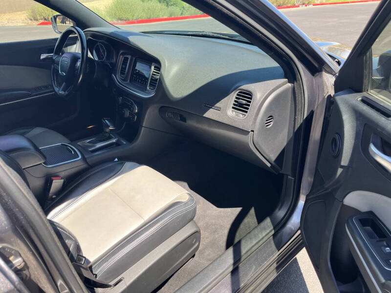 2020 Dodge Charger SXT