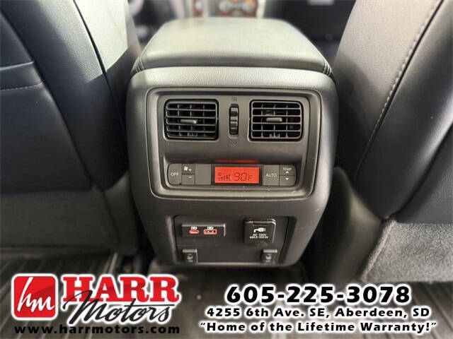 2020 Nissan Pathfinder Platinum