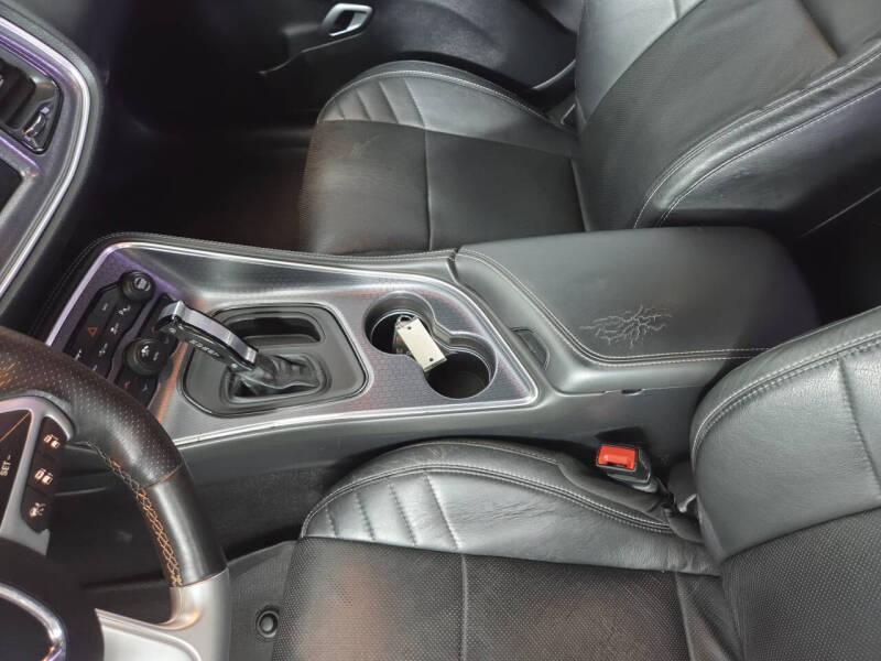 2016 Dodge Challenger SRT 392