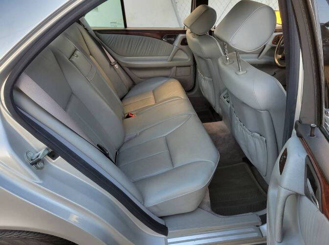 1998 Mercedes-Benz E-Class