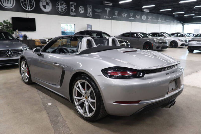 2024 Porsche 718 Boxster S