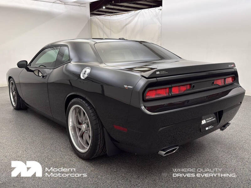 2009 Dodge Challenger SRT8