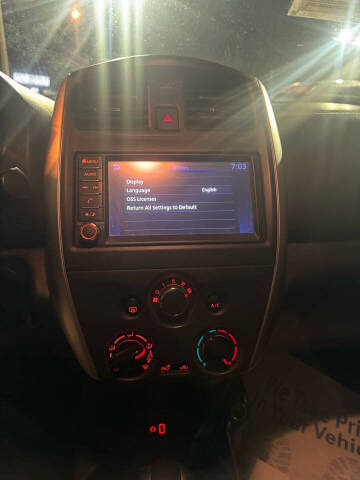 2019 Nissan Versa SV