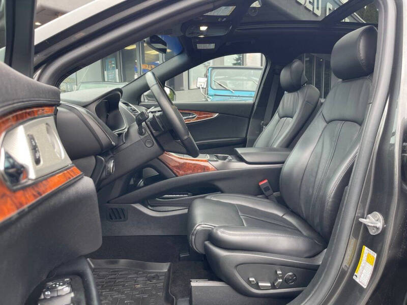 2020 Lincoln Nautilus Reserve