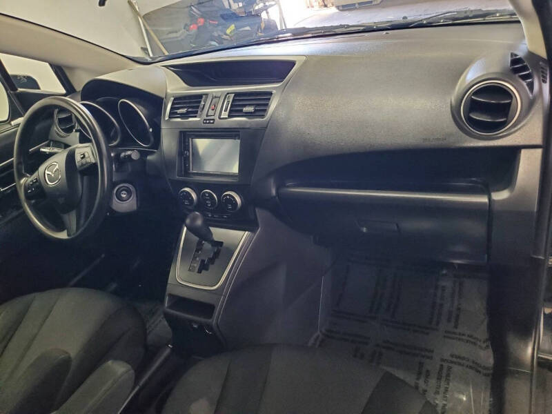 2013 Mazda MAZDA5 Sport