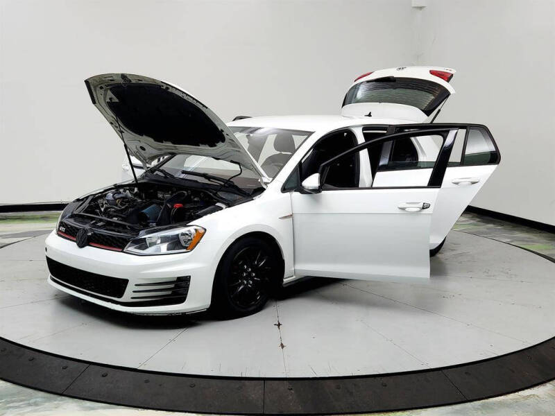 2017 Volkswagen Golf GTI S
