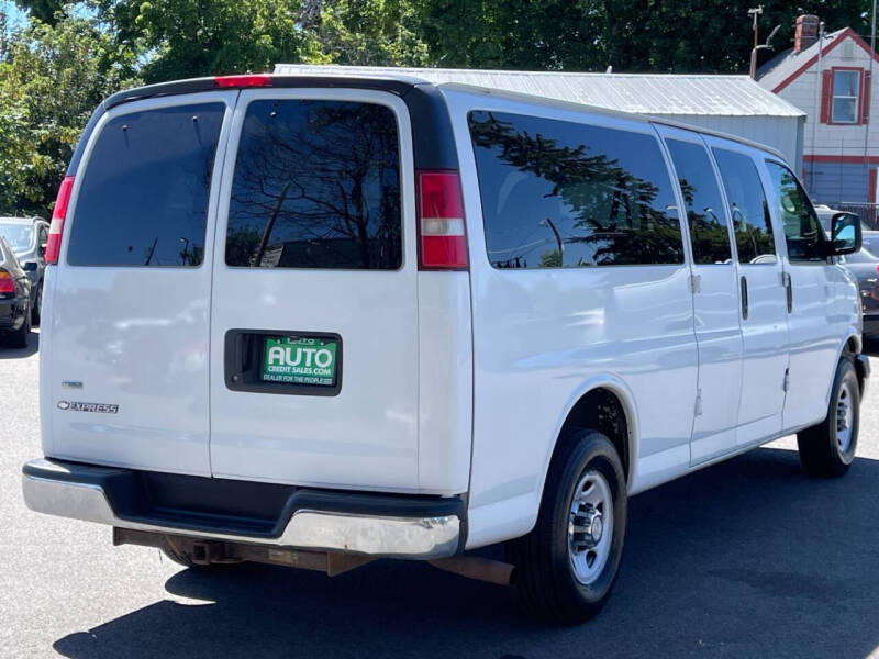 2011 Chevrolet Express LT 3500
