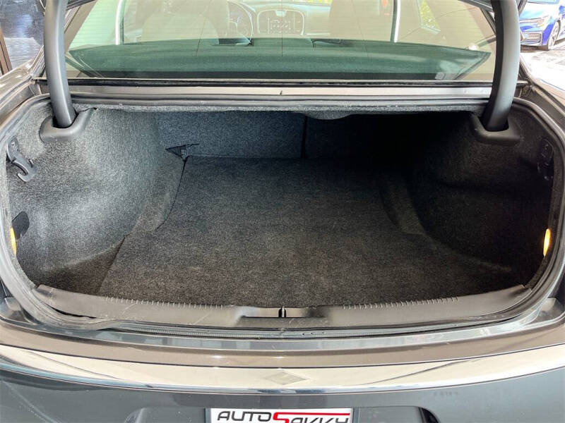 2022 Chrysler 300 Touring